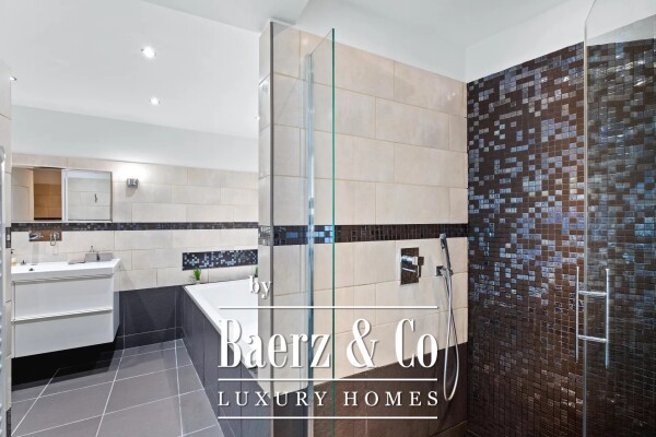 photo 12 Beautiful villa with panoramic sea view over the bay of Saint Jean Cap Ferrat