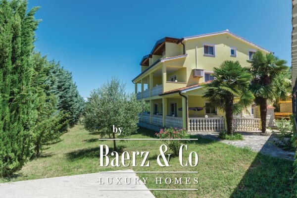 photo 3 Istra, Poreč - Impressive villa with pool and apartments for tourist rental