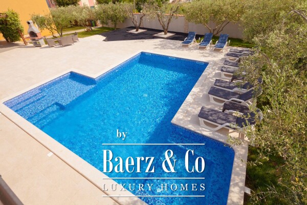 photo 14 Istria, Banjole - spacious residential and commercial holiday house, 750m2, plot 1370m2