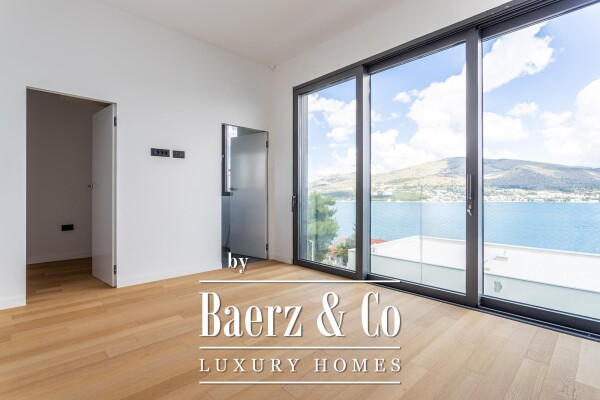 photo 9 Okrug Donji, newly built villa with a wonderful view