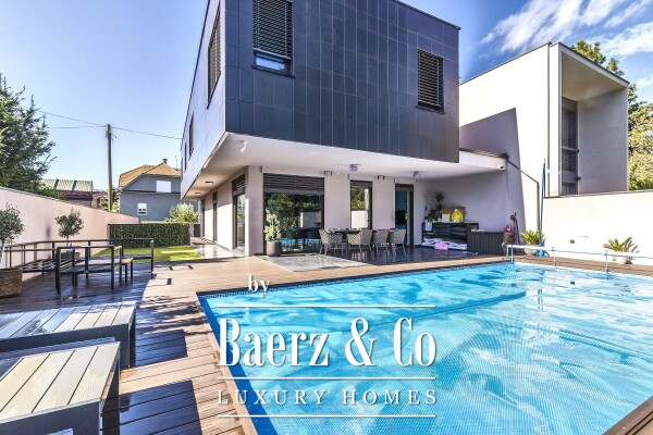 photo 22 Maksimir, Kolonija luxurious house with a pool