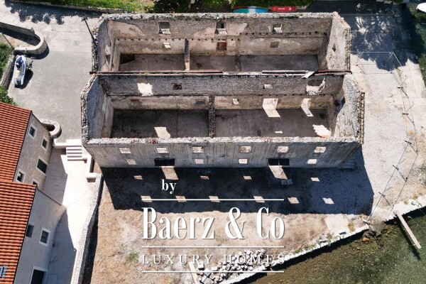 photo 7 Dubrovnik - surroundings, two stone buildings, first row to the sea
