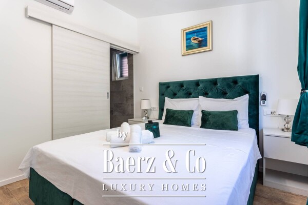 photo 32 Split, Jesenice, Beautiful authentic villa with a sea view