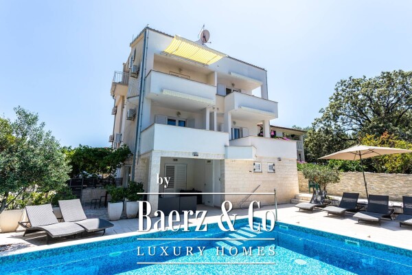 photo 1 Čiovo, Okrug Donji, apartment villa with pool