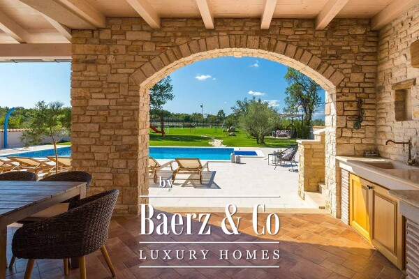 photo 39 Istria, Marčana, beautiful villa 280 m2 with tennis court and heated pool 50 m2