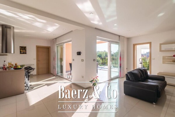 photo 8 Pula, Nova Veruda, superb villa with pool near the sea