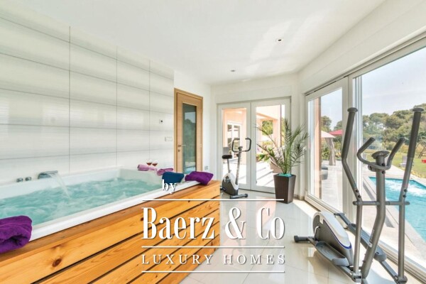 photo 33 Pula, Nova Veruda, superb villa with pool near the sea