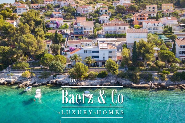 photo 6 Split, Čiovo, modern villa/boutique hotel with 8 apartments, first row to the sea