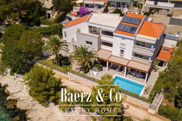 photo 12 Split, Čiovo, modern villa/boutique hotel with 8 apartments, first row to the sea