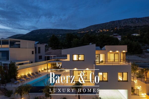 photo 4 Split-Podstrana, luxury villa with swimming pool, garage and panoramic sea view