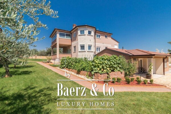 photo 1 Valtura, a luxury villa with a heated pool and a large garden, a rarity on the market