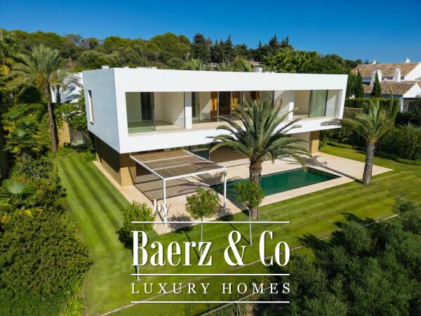 photo 1 Villa - Estepona West - Casares - Ref: 8344