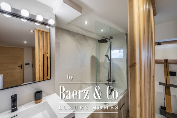 photo 5 Renovated Chalet - 3 Bedrooms - Mont Blanc views