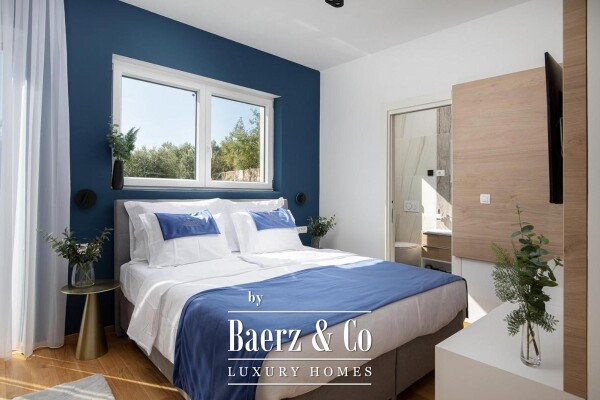 photo 25 Medulin, a beautiful villa of 350 m2, only 6 m from the sea with an fascinating view