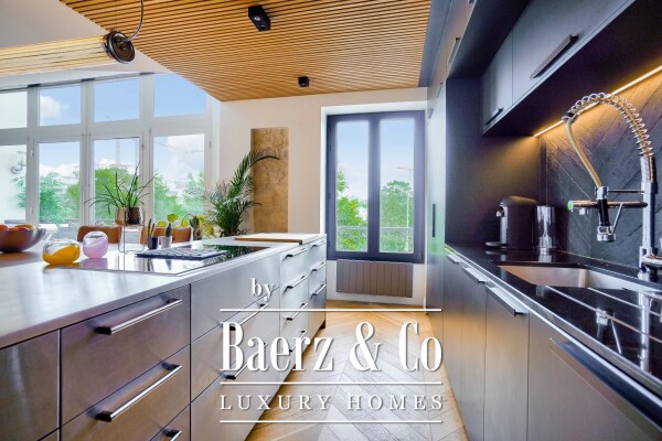 photo 6 Top Floor Duplex with Stunning Views of Île Seguin