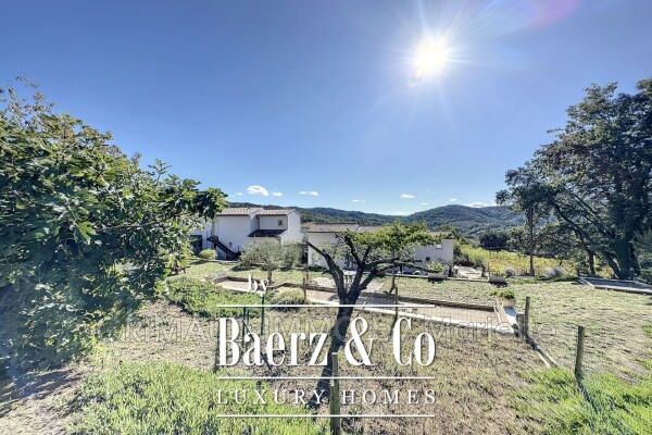 photo 6 Beautiful Recent Villa with Open Views, Tranquility, and Poo