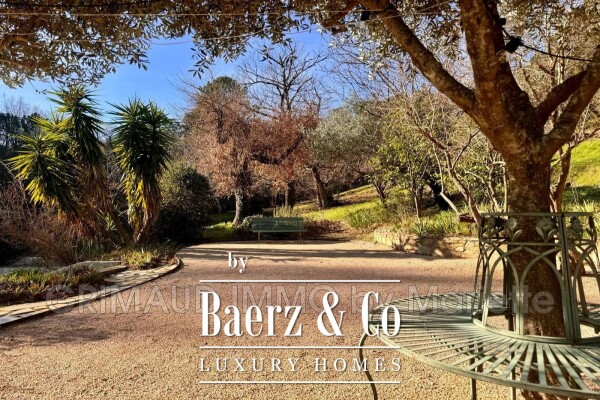 photo 8 Exceptional natural setting – House with pool on 9,057 m², 3