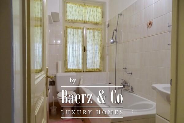 photo 10 Lovran, exclusive apartment in a historic villa, 120.26 m², first row to the sea