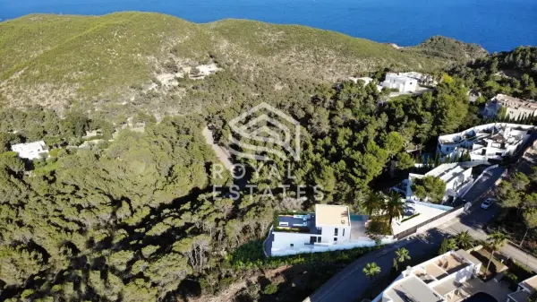 photo 5 Beautiful luxury home in Roca Llisa