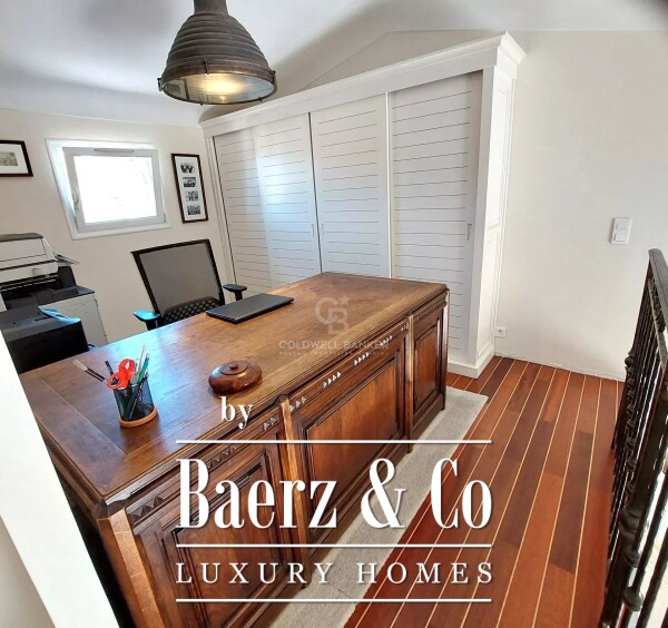 photo 9 Magnificent Stone villa