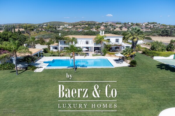 photo 2 Villa Imposing