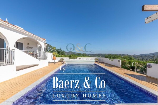 photo 13 Beautiful luxury home in Santa Bárbara de Nexe, Countryside