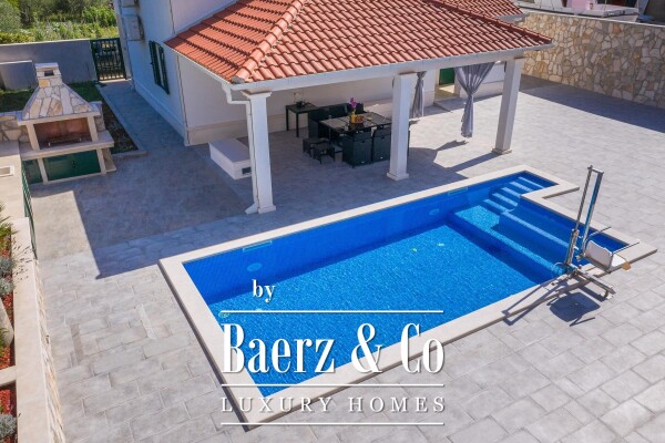 photo 2 Rijeka Dubrovačka, house with elevator and swimming pool