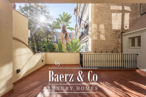 photo 13 Prestigious Apartment   Eixample Dreta, Barcelona    2,100,000