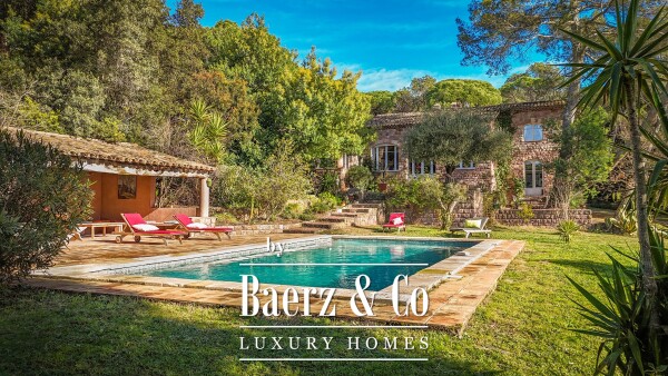 photo 3 Exceptional Villa between Cannes & St Tropez – Close to the beach – Set on a 10,000 m² Park