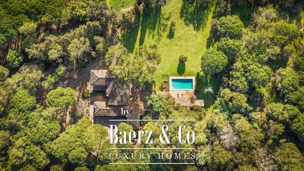 photo 2 Exceptional Villa between Cannes & St Tropez – Close to the beach – Set on a 10,000 m² Park