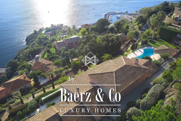 photo 2 Luxury villa with dominant sea view