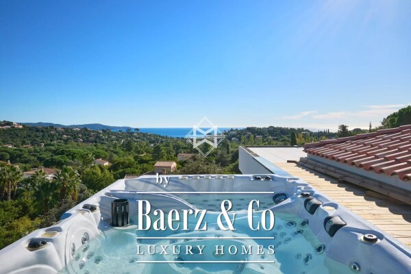photo 19 Luxury - New contemporary villa in Cavalaire-sur-Mer