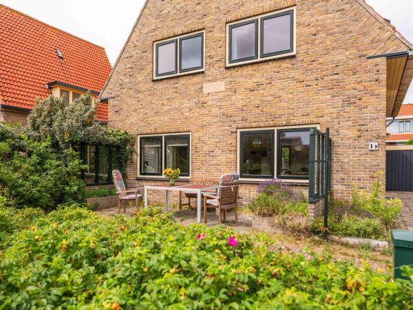 photo 46 Kerkstraat 15