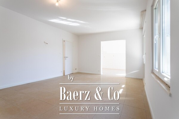 photo 11 Podstrana, house with four apartments, 340m2