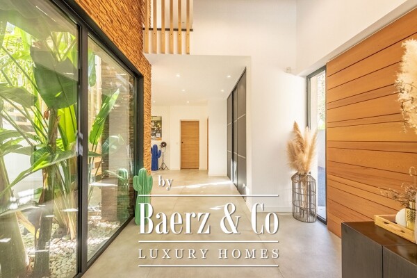 photo 6 Contempory luxury Villa