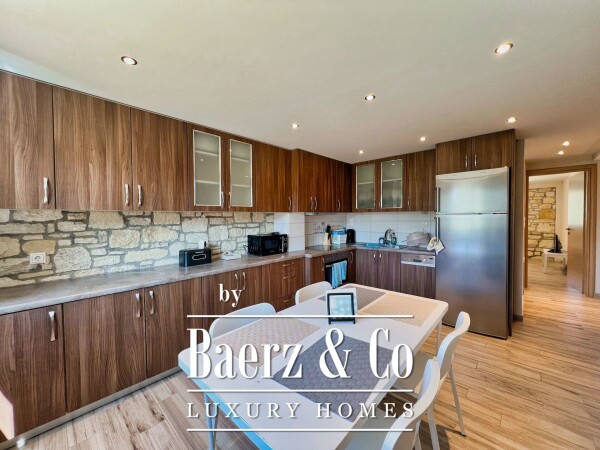 photo 13 1535350 - Residential complex For sale, Loutraki-Perachora, 1.079 sq.m., €1.350.000