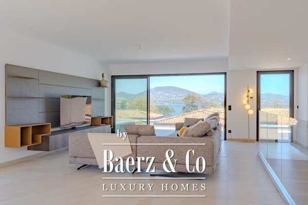 photo 1 Gassin Apartment – Just Steps from the Beach and 5 Minutes to St. Tropez