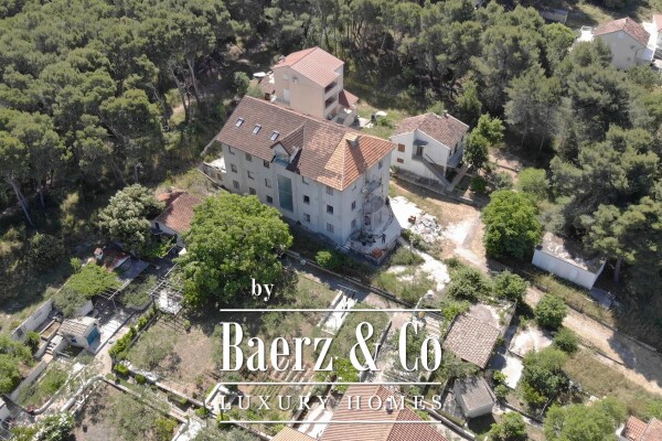 photo 31 Zlarin, spacious house with apartments under renovation, 1200 m²