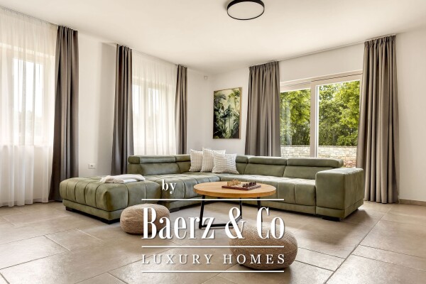 photo 5 Luxury Villa with a large pool and complete privacy – near Poreč