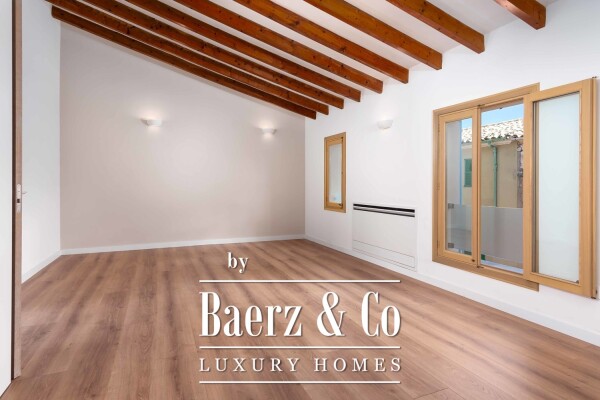 photo 18 Exquisite renovated townhouse with pool and mountain view