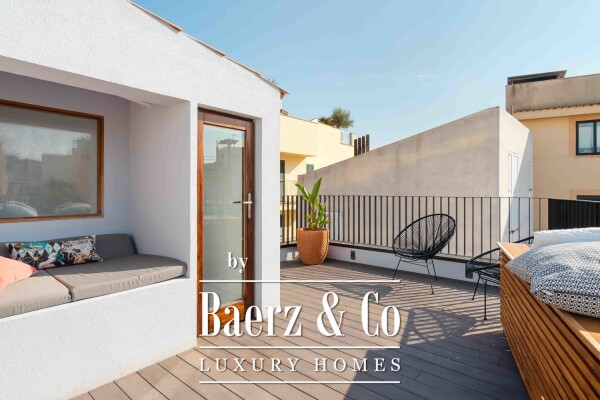 photo 1 Townhouse in Santa Catalina with Patio & Roof Terrace