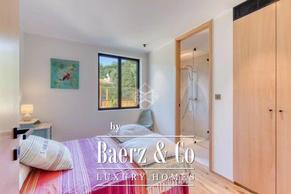 photo 13 Gigaro - Walking Distance to the Beach - Private Estate - Turnkey Villa