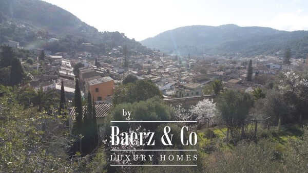 photo 1 Build your future: Plot in Esporles with great potential and excellent location