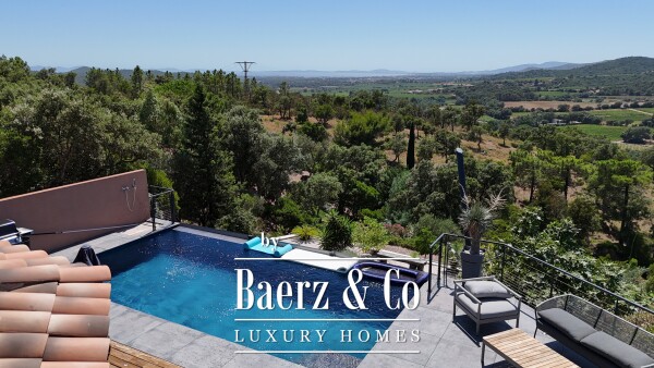 photo 1 Renovated 7-room villa with sea and vineyard views, featuring a swimming pool, gym, hammam, cinema room and garage.