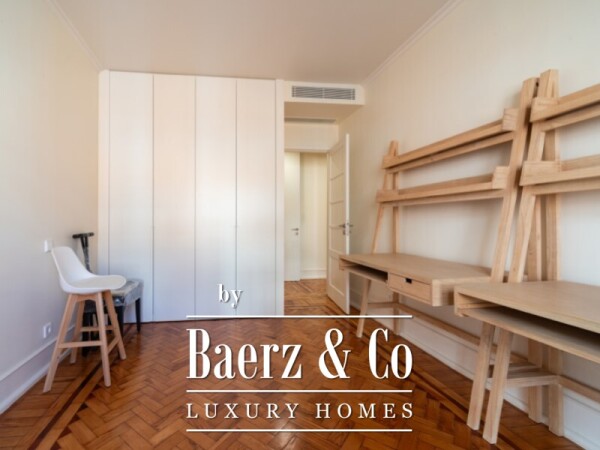 photo 15 3-Bedroom Apartment, with Natural Light - Campo de Ourique / Amoreiras