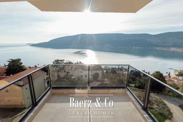 photo 7 Apartment in the Center of Herceg Novi with a Sea View