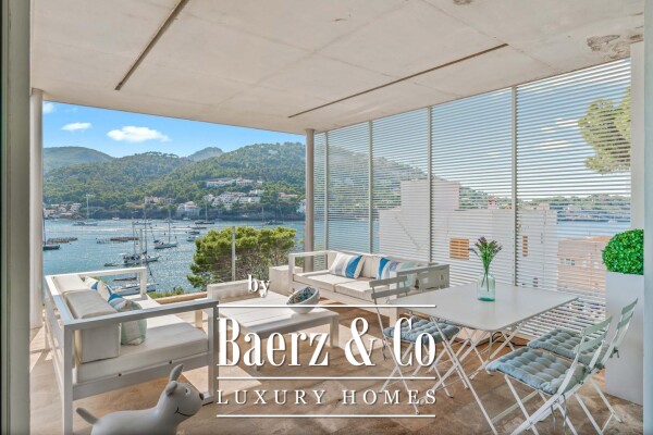 photo 7 Modern Penthouse with Private Pool by the Sea