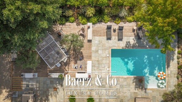 photo 2 Exceptional architect-designed villa for sale in Saint-Raphaël - 183 m² with swimming pool and terrace,