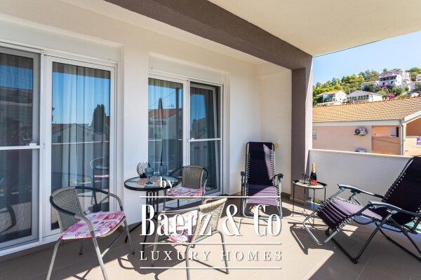 photo 24 Čiovo, Okrug Gornji,  4-apartment house with an outdoor kitchen, third row from the sea