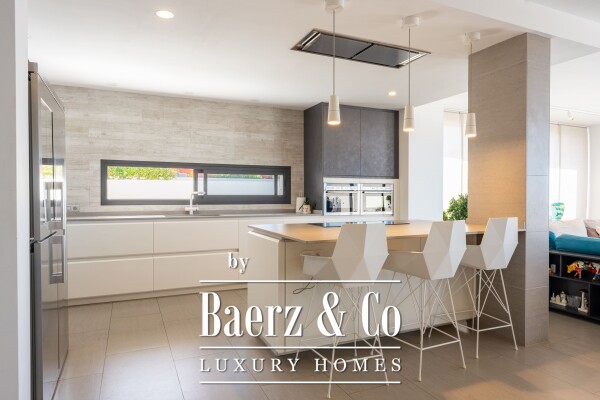 photo 12 Contemporary Villa in El Madroñal Costa Adeje